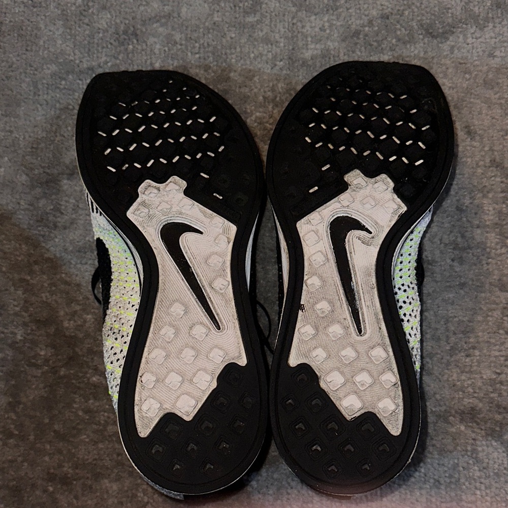 NIKE FLYNIT RACER “VOLT” OG - Picture 3 of 10